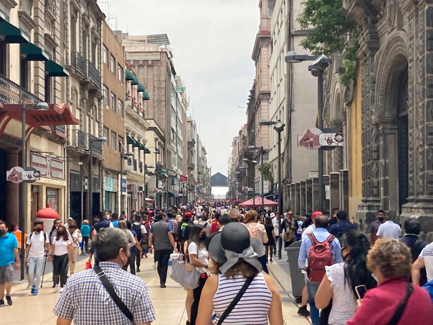 Según la encuesta Nacional de Bienestar Autorreportado (ENBIARE) 2025, la satisfacción de los mexicanos con la vida aumentó en promedio a 8.62 respecto a 2021 (8.45).