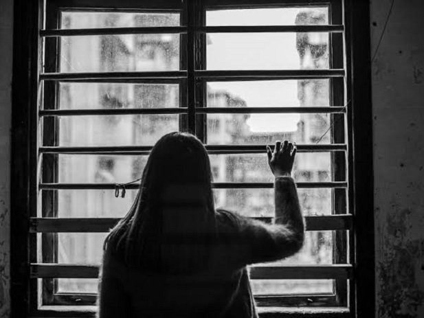 El 89,7 por ciento de los asesinatos de mujeres por razones de género en 2025 ocurrieron en el hogar de las víctimas, según datos oficiales.