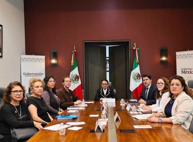 Reunión con la secretaria de Gobernación, en las oficinas de la Secretaría de Gobernación (SEGOB), en la capital mexicana.