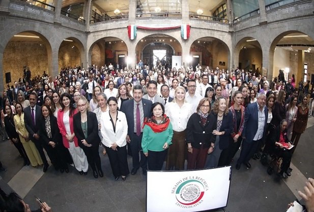 Apertura de las Mesas de Diálogo análisis y propuestas de la Ley General para Prevenir, Investigar y Sancionar el Delito de Feminicidio.
