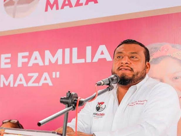 Sobre el presidente municipal Miguel Sánchez Altamirano, alias Quetu, hay una serie de peces gordos que ocupan cargos políticos y públicos.