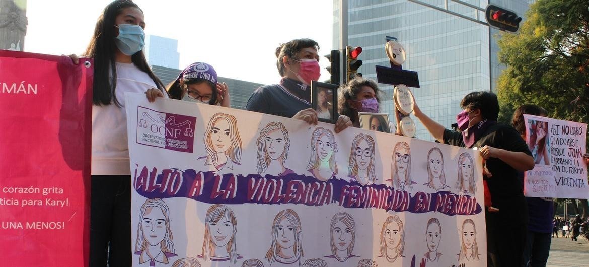 En México las mujeres exigen el alto a la violencia feminicida. 