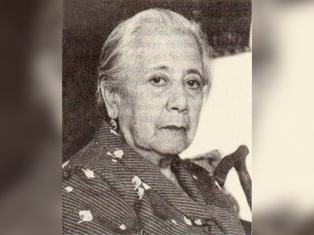 De Aurorita –como le decían cariñosamente– no existen más que tres imágenes, una de muy joven, otra con sus hermanas y esta cuando tenía más de 50 años.