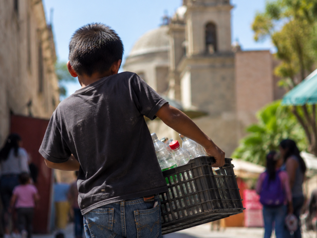 El trabajo infantil tiene tasas más altas entre los estados del sur-sureste del país.